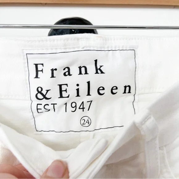 Frank & Eileen Sligo Skinny Jean Vintage White Italian Performance Denim Size 24